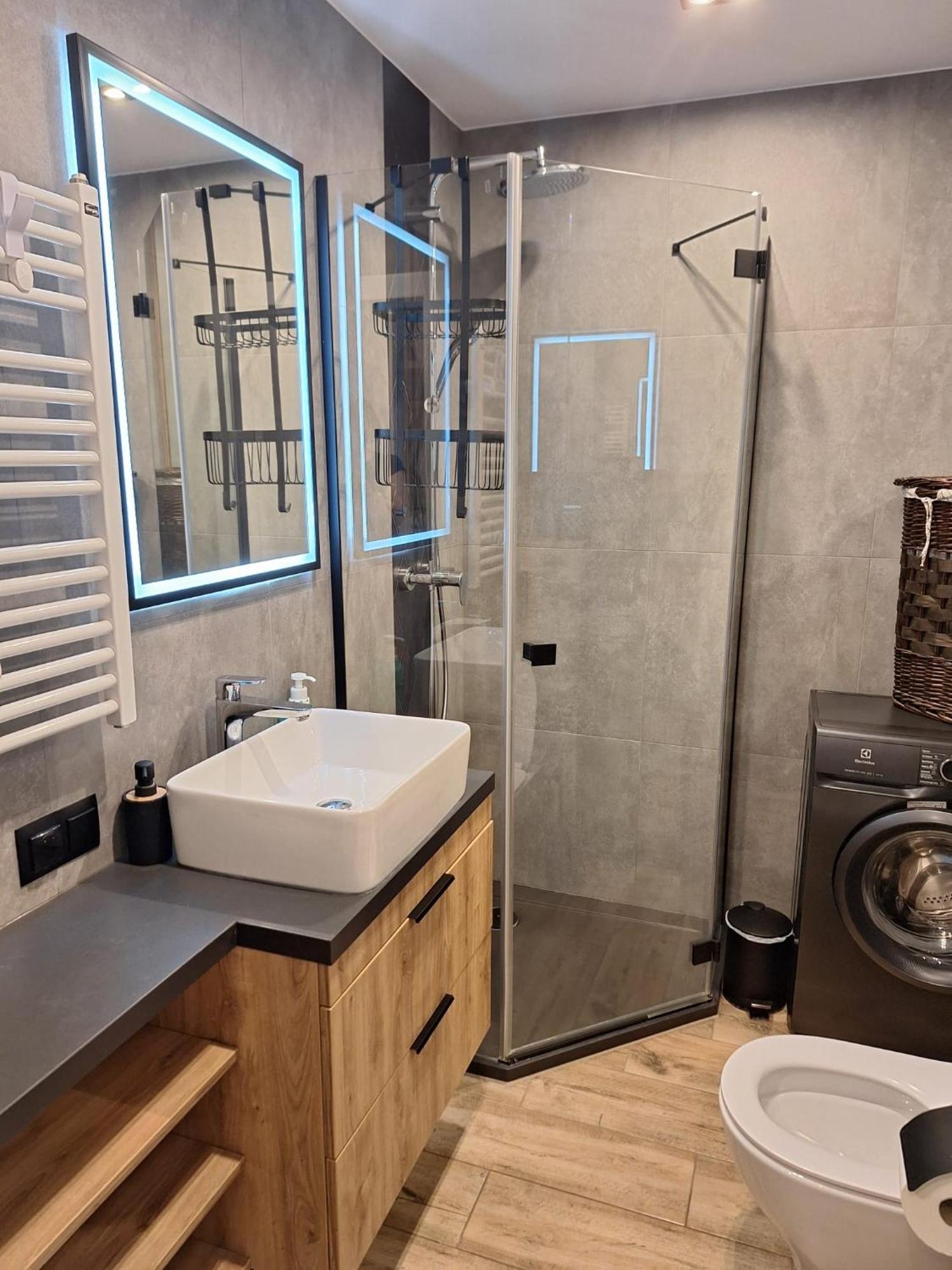 Komfortowy Apartament Dla 7 Osob Ch Arena, Prywatny Parking 글리비체 외부 사진